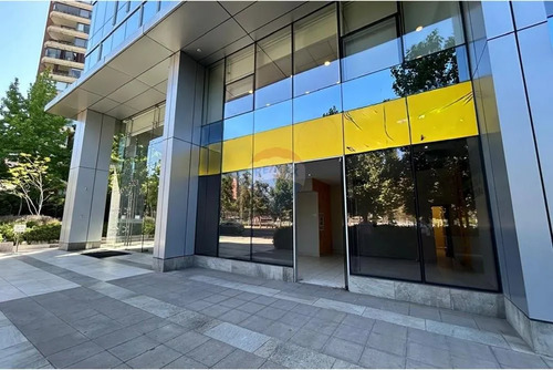 Local Comercial En Las Condes, Gran Oportunidad