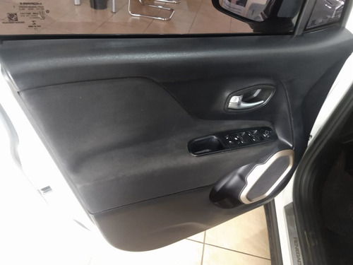 Imagem 8 de 13 de Jeep Renegade 1.8 16v 4p Flex Longitude Automático