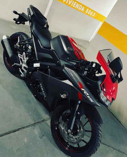 Imagem 1 de 1 de Yamaha R15