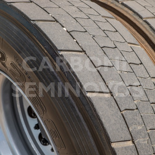 Imagem 7 de 12 de Iveco Stralis 600s44t 6x2, Ano 2013/2014