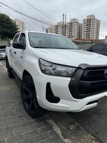 Toyota Hilux 2.8 Std Power Pack Cab. Dupla 4x4 Tdi 4p 177 hp