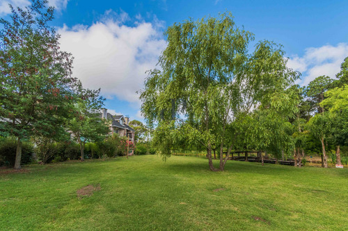 Apartamento 2 Dormitorios Con Parrillero En Haras Del Lago