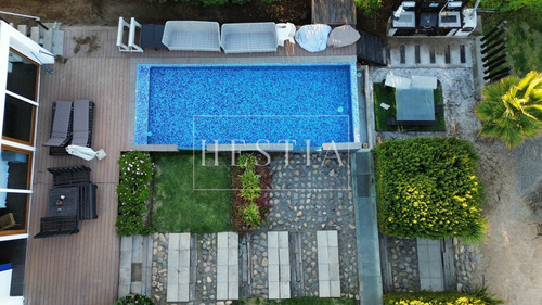 Luminosa Casa En Marbella