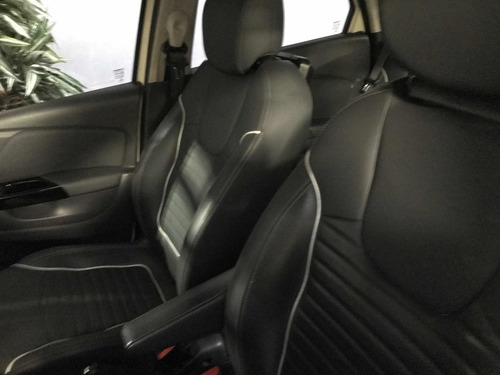 Imagen 7 de 7 de Renault Captur 2017 2.0 Intens