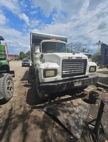 Mack Enfermera