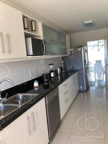 Imagen 12 de 19 de Apartamento En Pinares, 3 Dormitorios *