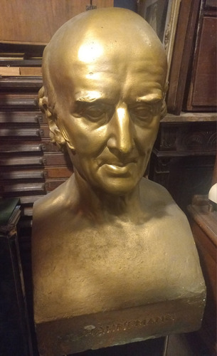 Busto Del Dr Hahnemann, De Gran Tamaño, Altura 80 Cm.