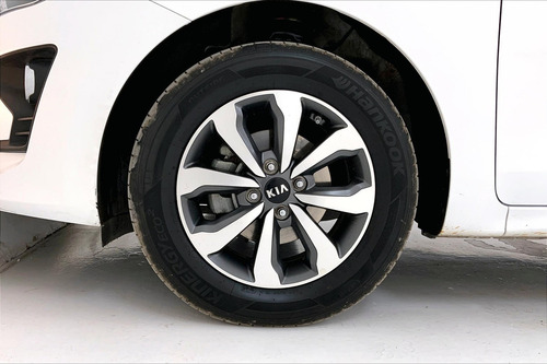 Imagen 9 de 25 de Kia Rio 4 Pts Lx, Tm6, A/ac, Ve, Ra-15