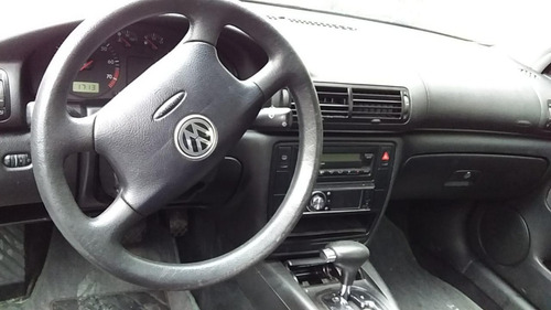 Volkswagen Passat 1.8 Turbo 4p