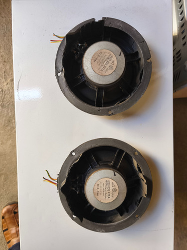 Bocinas Para Jetta A4 Originales 6q0 035 411a Con Conectores Caqui (Usado)