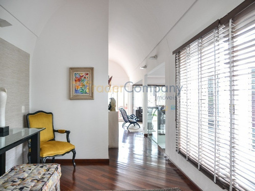 Morumbi( Jardim Guedala) Casa Com 350,00m² 3 Suites 4 Vagas Próximo A Rádio E Tv Bandeirantes Baixo Iptu - Ca00156