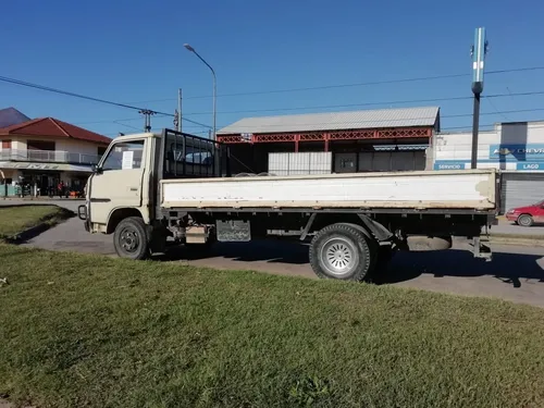 Camion Mitsubishi Canter