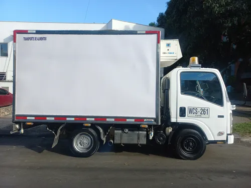 Furgón Aislado Con Refrigeración