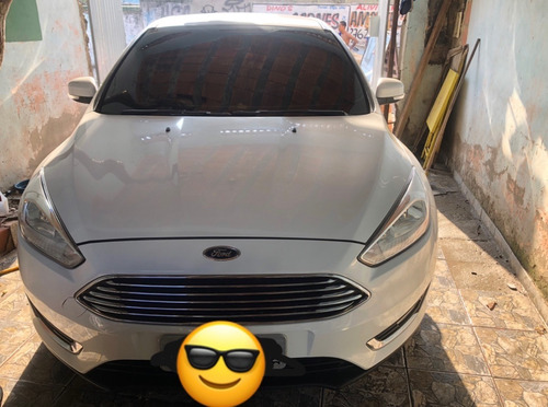 Ford Focus Titanium 2.0 Poweshift