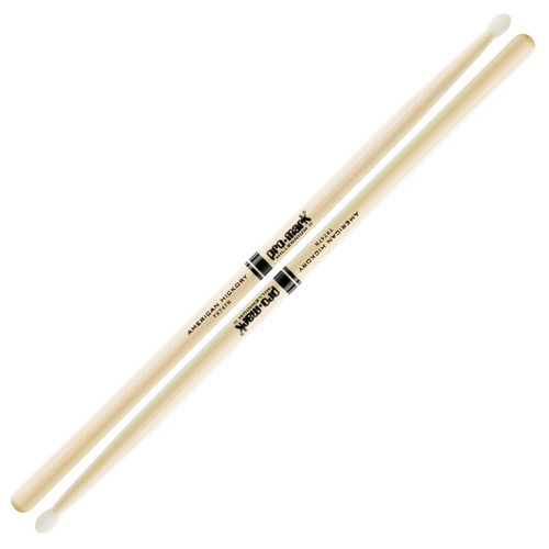 Promark Classic Forward 747 Baquetas De Nogal, Punta De Nail