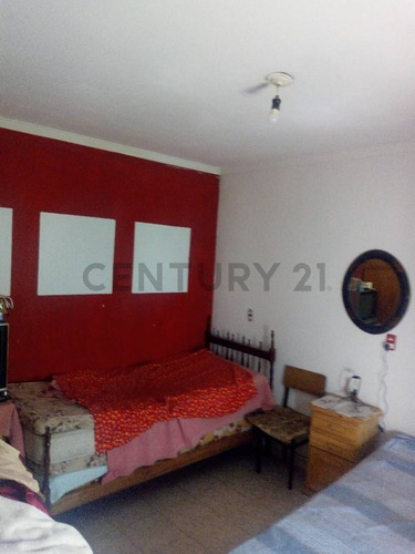 Casa A La Venta Interna De 2 Dormitorios En Santa Fe.