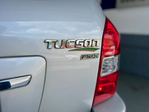 Hyundai Tucson 2.0 MPFI GLS 16V 143CV 2WD FLEX 4P AUTOMÁTICO