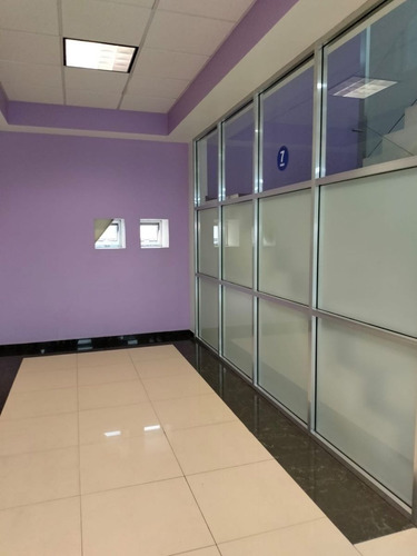 Imagen 10 de 11 de Consultorio En Renta En Tec 100 En Tec 100