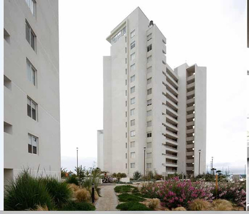 Se Vende Departamento En Condominio Laguna Del Mar, La Seren