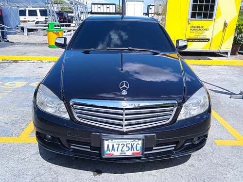 Imagen 2 de 13 de Mercedes Benz C200