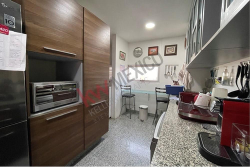 Penthouse De Lujo Con Espectacular Vista A La Ciudad En La Parte Baja De Las Águilas