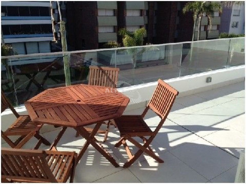 Imagen 10 de 11 de Apartamento En Excelente Ubicación!!!