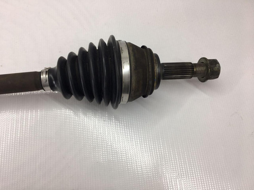 Flecha Homocinética Copiloto Sentra 1.8 Automático 02-06 (Usado)