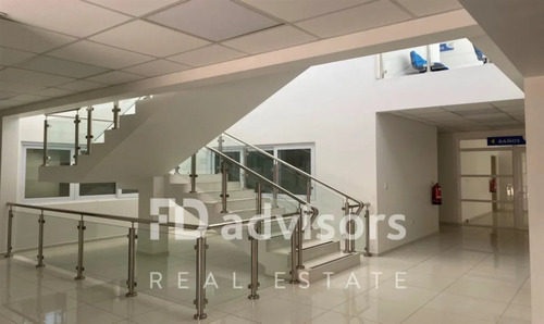 Local Comercial - 593m2 - Linares