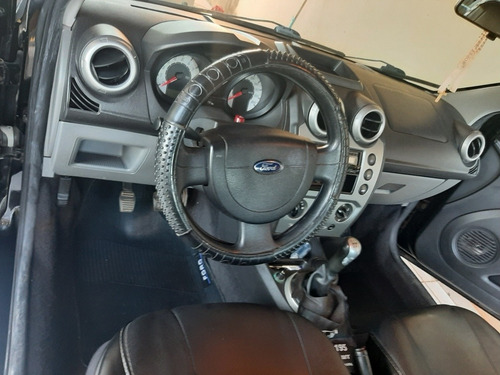 Ford Fiesta Sedan 1.6 Fly Flex 4p 105 Hp 2009