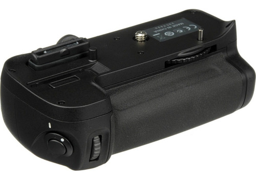 Battery Grip Nikon Mb-d11 Para D7000 Original Nikon
