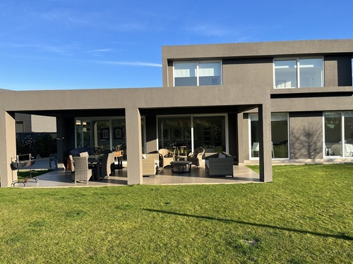 Imagen 7 de 30 de Casa En Arriendo Sector C
