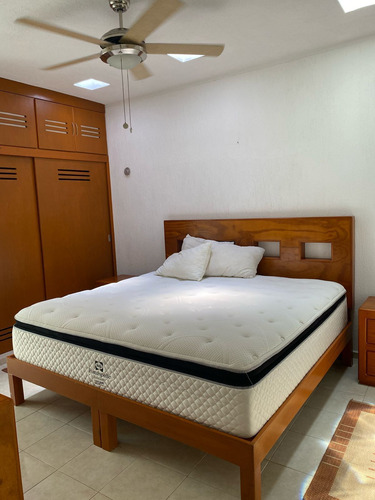 ¡casa Amueblada En Esquina Con Paneles Solares En Las Américas, Mérida!