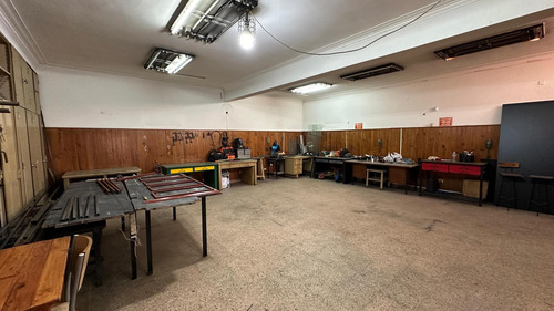 Casa- Deposito En Venta En Balvanera