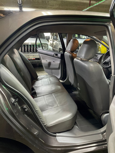 Imagen 4 de 9 de Mitsubishi Lancer Glx 2013