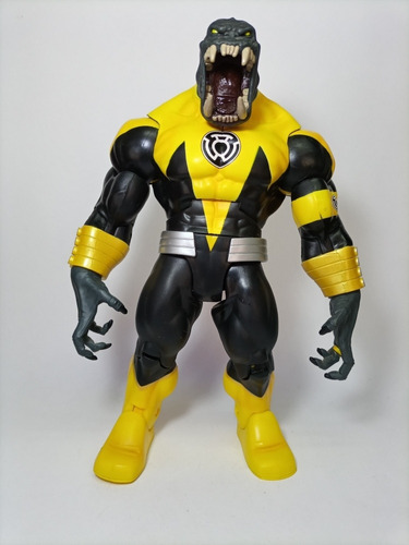 Arkillo Yellow Lantern Dc Universe Classics Mattel. 