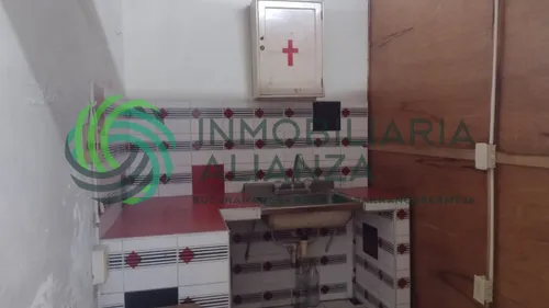 Local En Arriendo En Garcia Rovira. Cod A14136