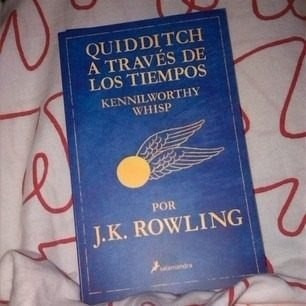 Quidditch A Través De Los Tiempos - J.k. Rowling Libro Fisic