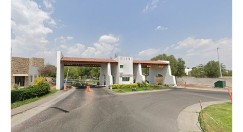 Casa En Venta, Recuperación Bancaria, Fraccionamiento Sonterra, Santiago De Queretaro , Queretaro. Laab2