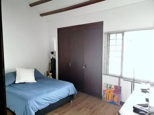 Casa En Venta En Alhambra. Cod V15001