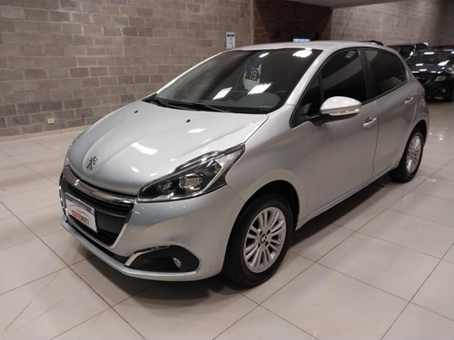 Peugeot 208 1.6 Allure