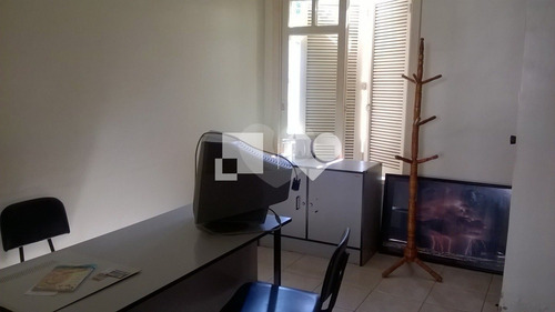 Imagem 28 de 30 de Casa Comercial, Ótima Para Escola Infantil 8 Salas, 6 Banheiros, Vaga Para 4 Carros, No Menino Deus - Reo417497