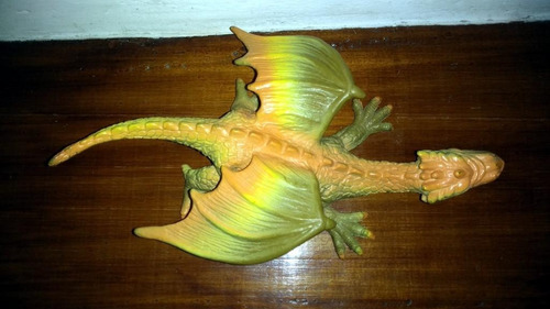 Dragón De Juguete (Usado)