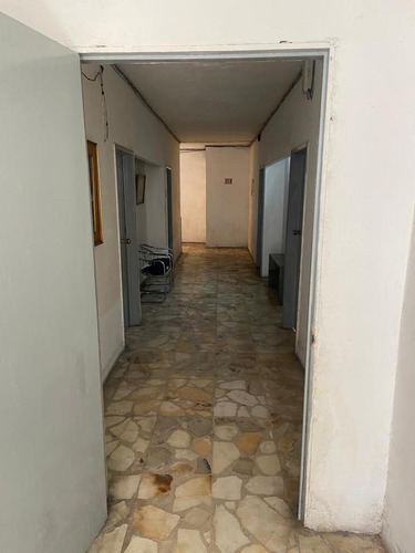 Edificio En Venta Con Uso De Suelo Comercial, A Solo Dos Cuadras Del Zócalo De Cuernavaca
