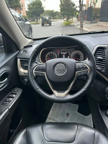 Jeep Cherokee 3.2 Longitude