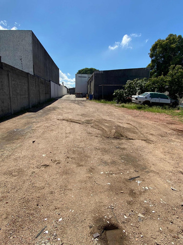 Venta Casa 3 Dormitorios Barbacoa Taller Deposito Gran Terreno Malvin Norte