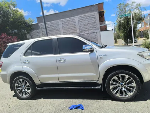 Toyota Fortuner 2.7l