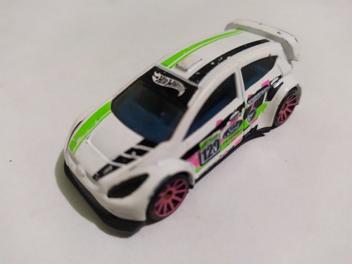  Hot Wheels Treasure Hunt '12 Ford Fiesta 2014