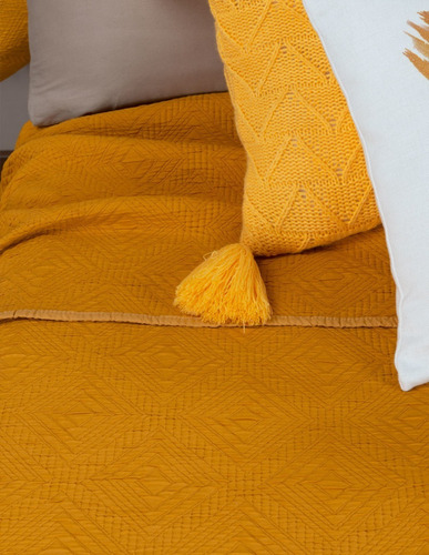 Edredón King Size Jacquard Esquimal + Fundas