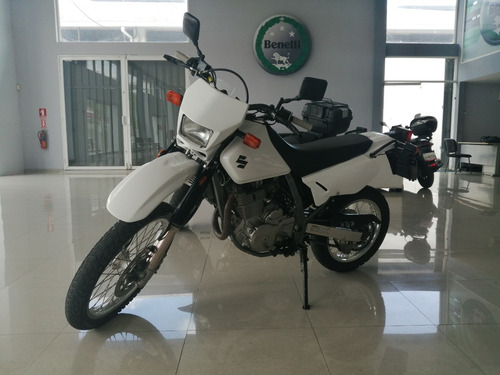 Imagen 2 de 4 de Suzuki Dr 650