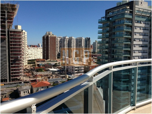 Cómodo Apartamento De 2 Dormitorios. Amplia Terraza. Garage.- Ref: 13940